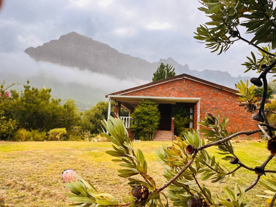 3 Bedroom Property for Sale in Klein Drakenstein Western Cape